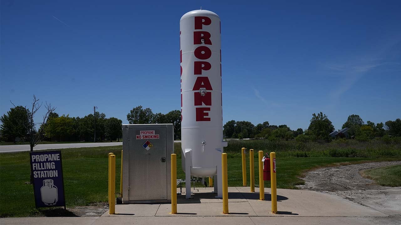 start up service maintain and troubleshoot propane dispensers(web)